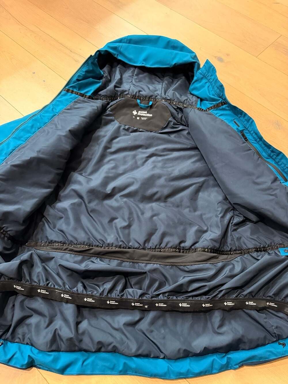 Sweet Protection Women's Salvation DryZeal Insulated Ski Jacket - Blue/Navy - Picture 5 of 13